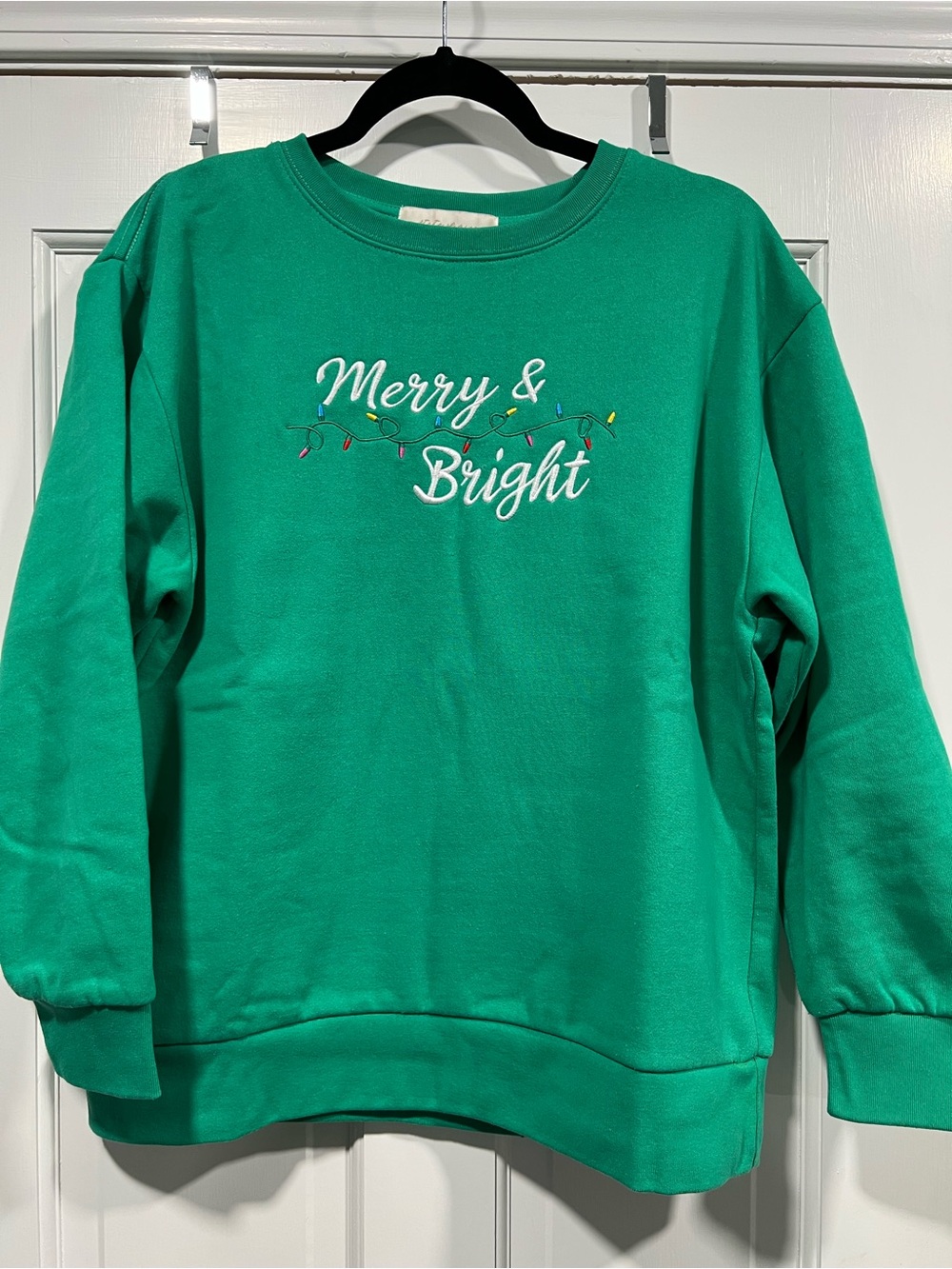 Green "Merry & Bright" Embroidered Christmas Sweatshirt – Size Medium